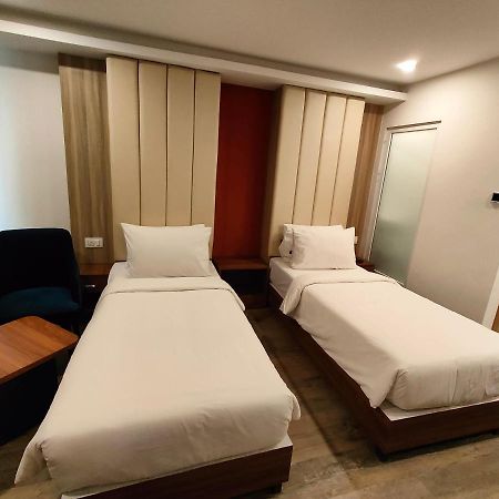 העיר בנגלור Iva By Skr A Petrichor Hotel מראה חיצוני תמונה