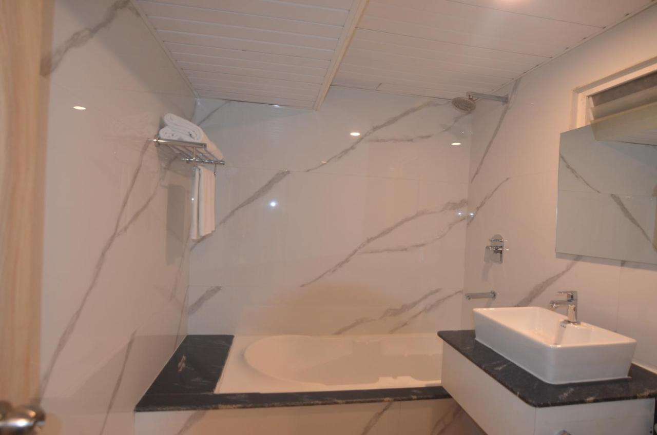 העיר בנגלור Iva By Skr A Petrichor Hotel מראה חיצוני תמונה