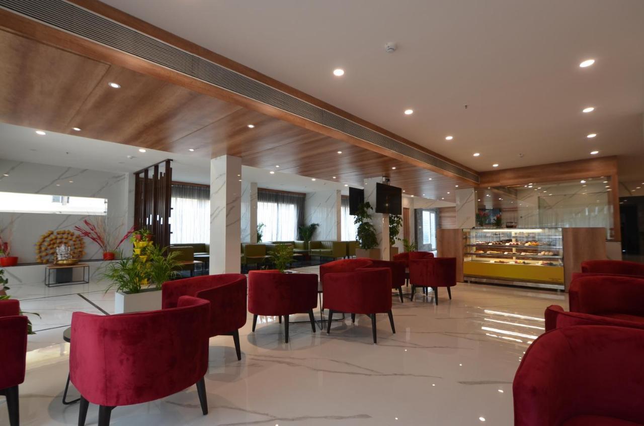 העיר בנגלור Iva By Skr A Petrichor Hotel מראה חיצוני תמונה