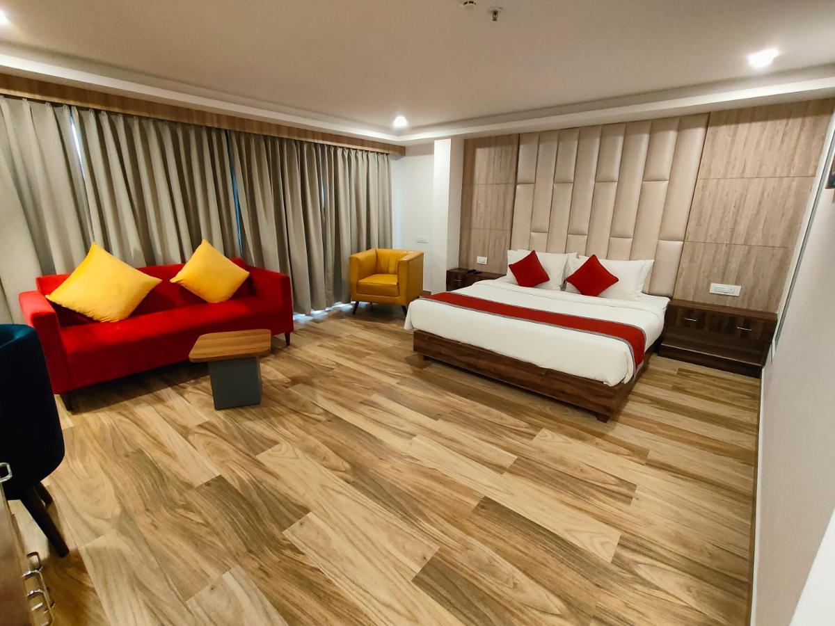 העיר בנגלור Iva By Skr A Petrichor Hotel מראה חיצוני תמונה
